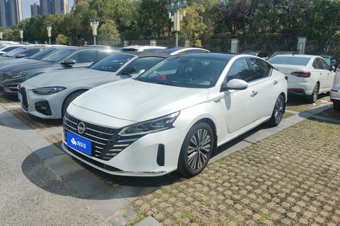 Nissan Teana 2022