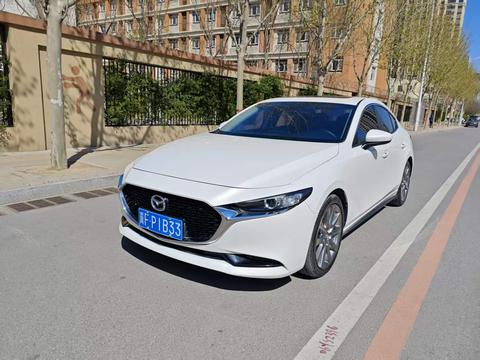 Mazda 3 Axela 2021