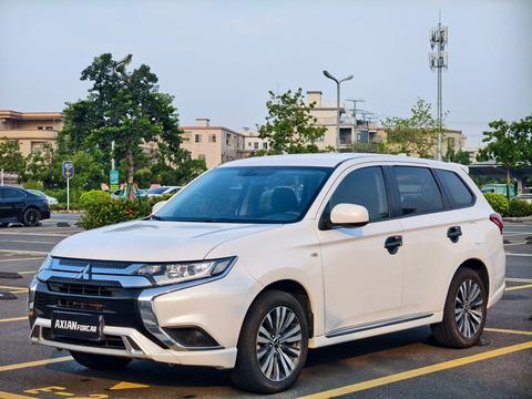 Mitsubishi Outlander 2021