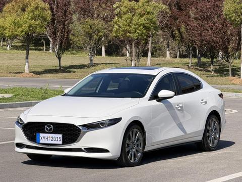 Mazda 3 Axela 2021