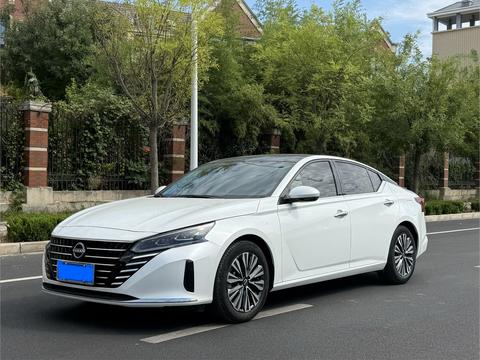 Nissan Teana 2022