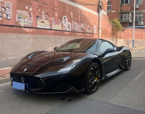 Maserati MC20 2021