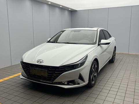 Hyundai Elantra 2022