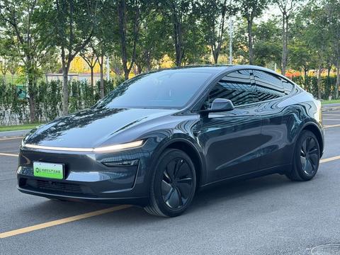 Tesla Model Y 2025