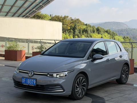 Volkswagen Golf 2021