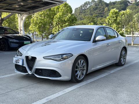 Alfa Romeo Giulia 2022