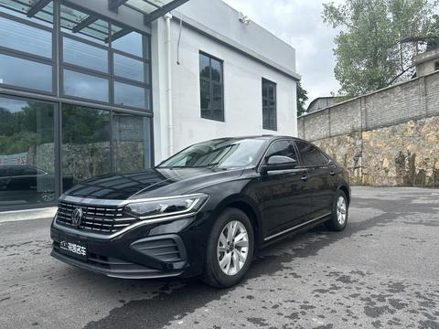 Volkswagen Passat 2024
