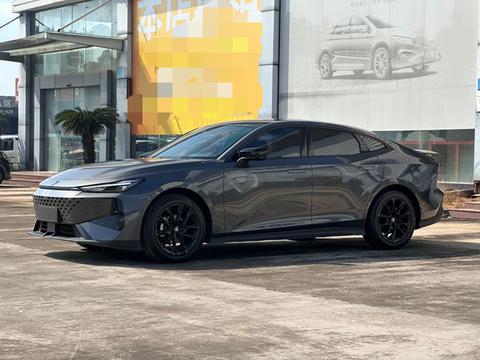 Changan UNI-V 2024