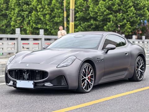 Maserati GranTurismo 2024