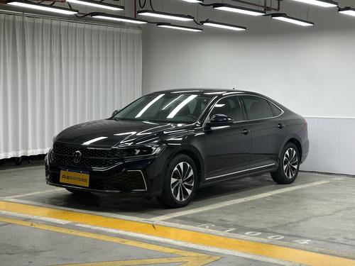 Volkswagen Passat 2023