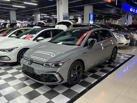 Volkswagen Golf 2024
