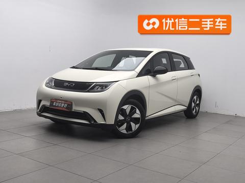 BYD Dolphin 2025