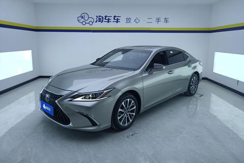 Lexus ES 2022