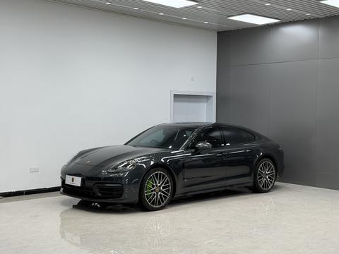 Porsche Panamera 2021