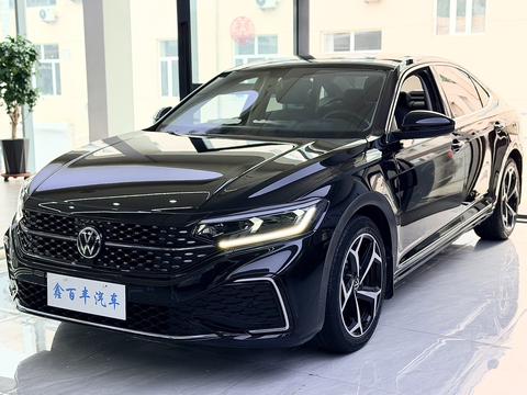 Volkswagen Passat 2023
