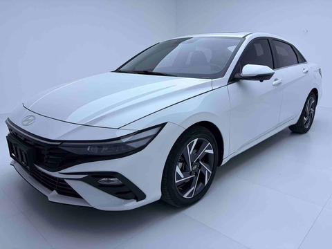 Hyundai Elantra 2023