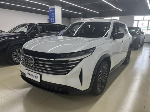 Nissan Pathfinder 2024
