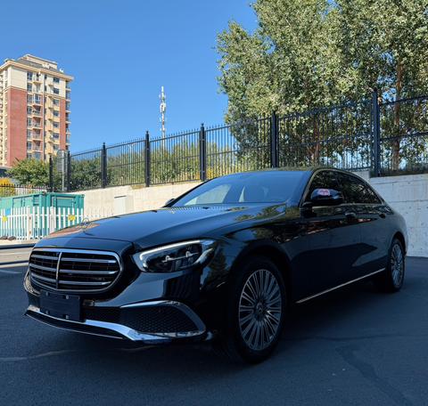 Mercedes-Benz E-Class 2023