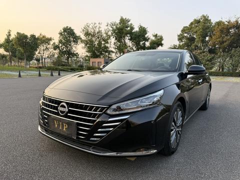 Nissan Teana 2022