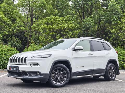 Jeep Cherokee 2020