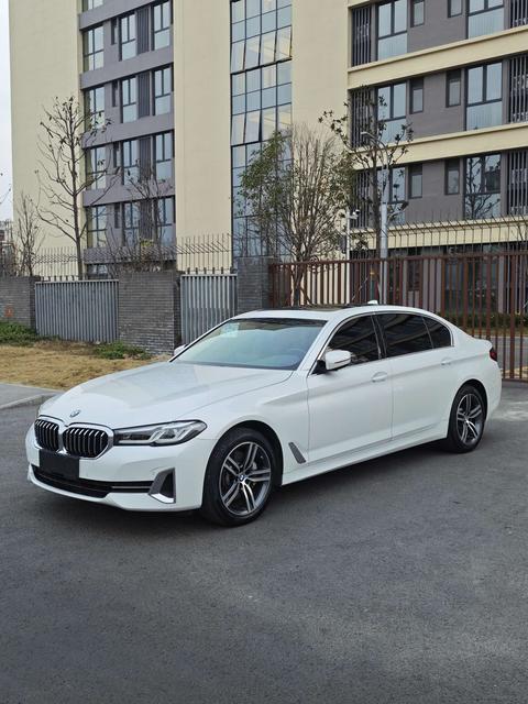 BMW 5 Series 2022