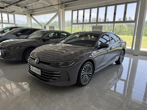 Volkswagen Passat 2025