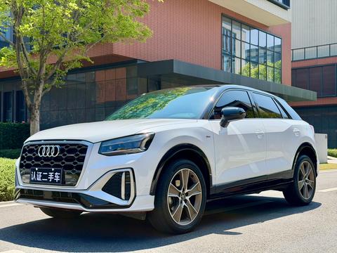 Audi Q2L 2022