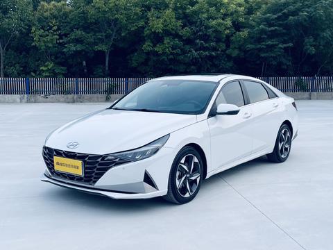 Hyundai Elantra 2022