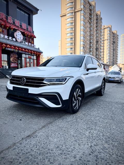 Volkswagen Tiguan L 2023