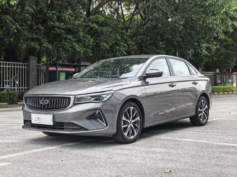 Geely Emgrand 2022