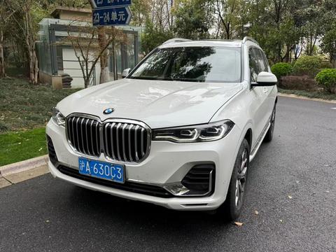 BMW X7 2022