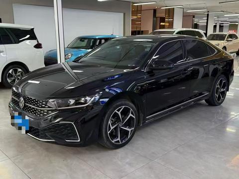 Volkswagen Passat 2023