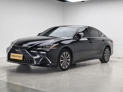 Lexus ES 2021