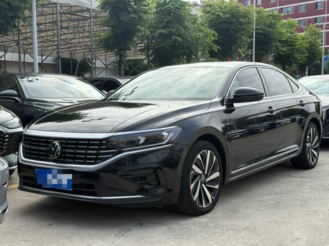 Volkswagen Passat 2022