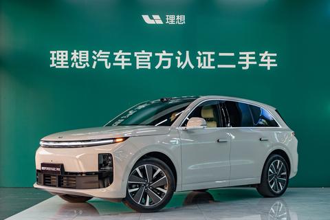 Li Auto L6 2025