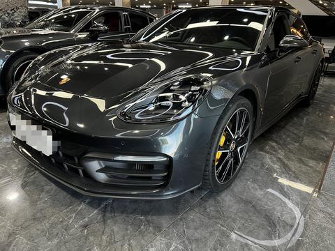 Porsche Panamera 2022