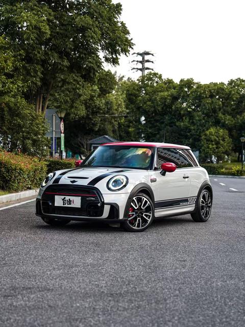 MINI JCW 2022