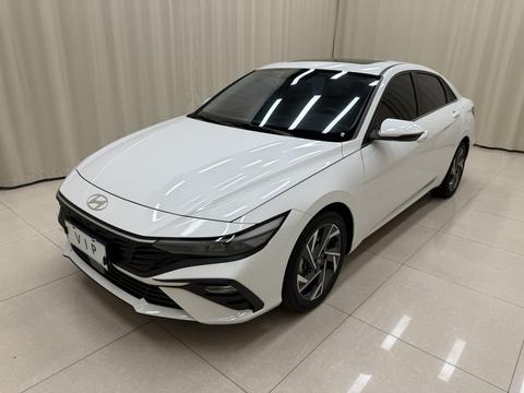 Hyundai Elantra 2023