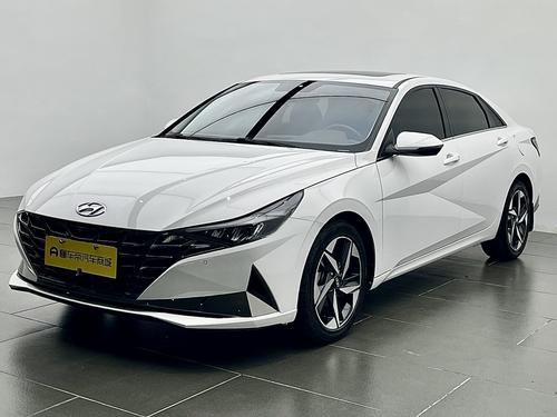 Hyundai Elantra 2022