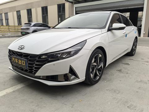 Hyundai Elantra 2022