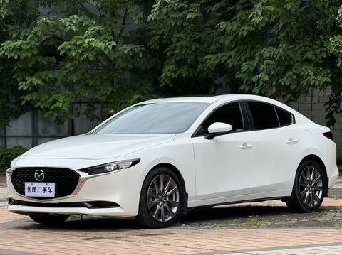 Mazda 3 Axela 2023