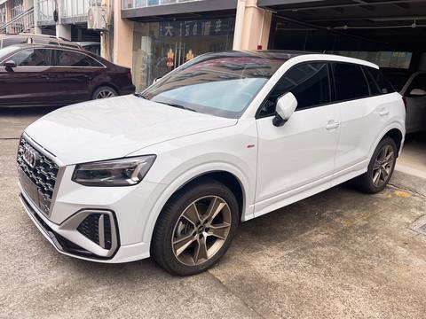 Audi Q2L 2024