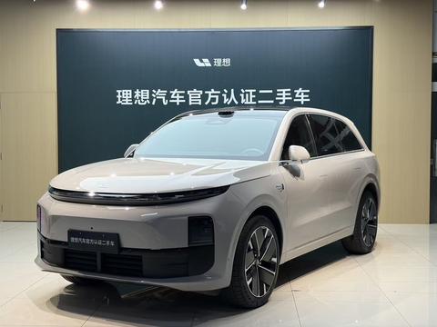 Li Auto L6 2025