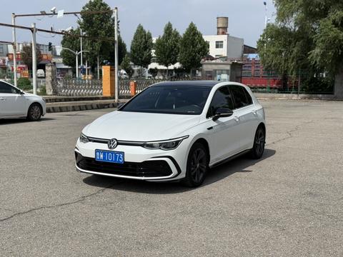 Volkswagen Golf 2021