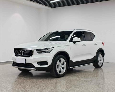 Volvo XC40 2022