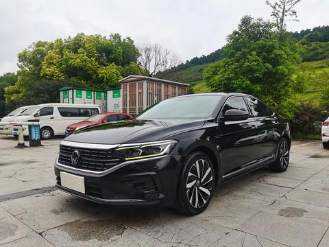 Volkswagen Passat 2022
