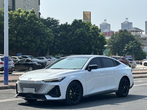 Changan UNI-V 2022