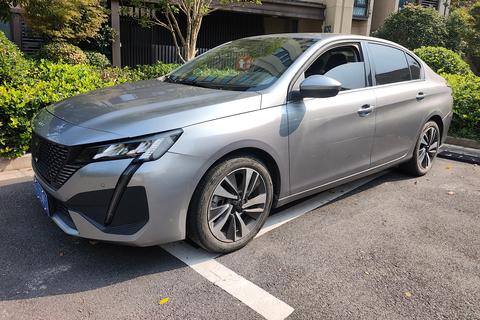 Peugeot 408 2022