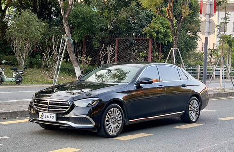 Mercedes-Benz E-Class 2022
