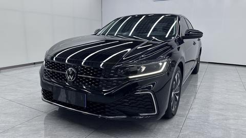 Volkswagen Passat 2023